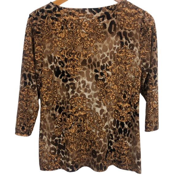 Chico's Travelers Animal Print Top Sz 1 (Medium) Baroque Brown Gold Chain Detail - Picture 6 of 9